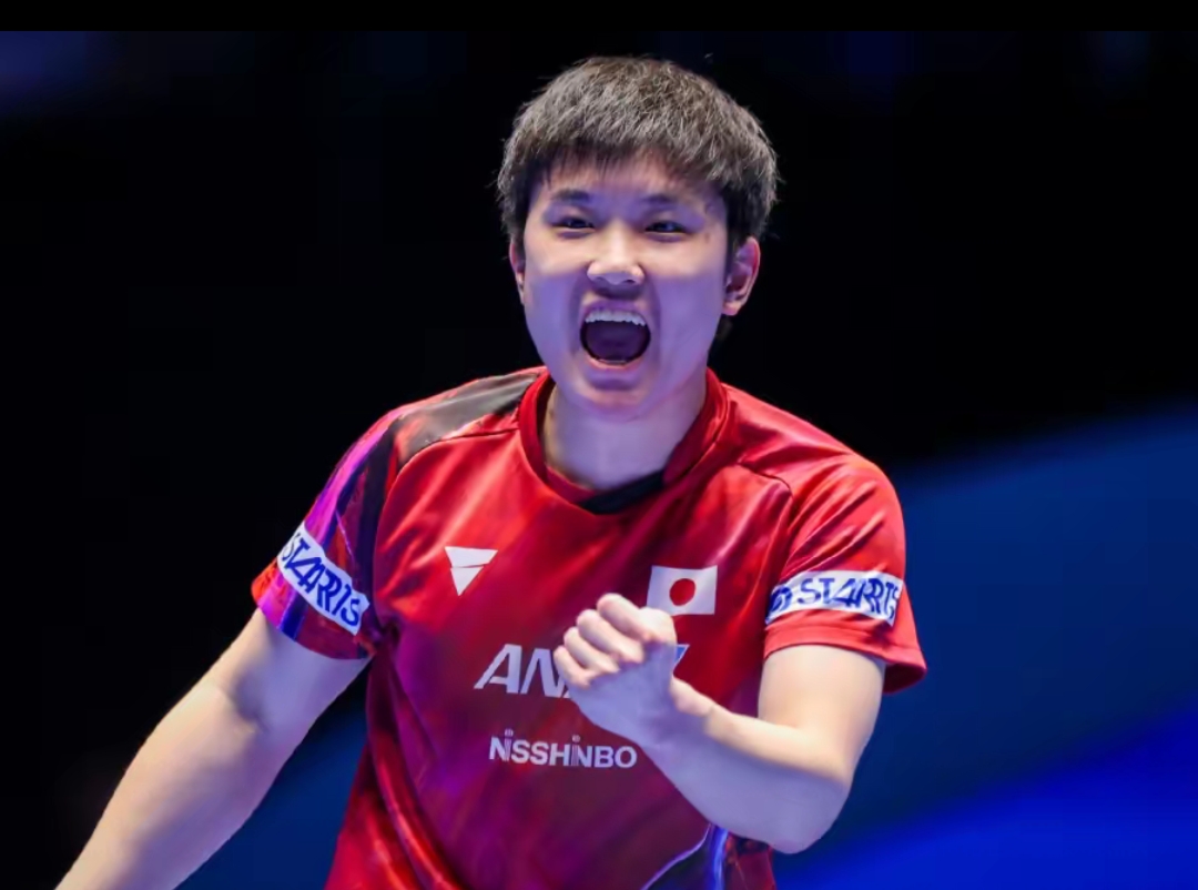 球并进行策 球并进行策